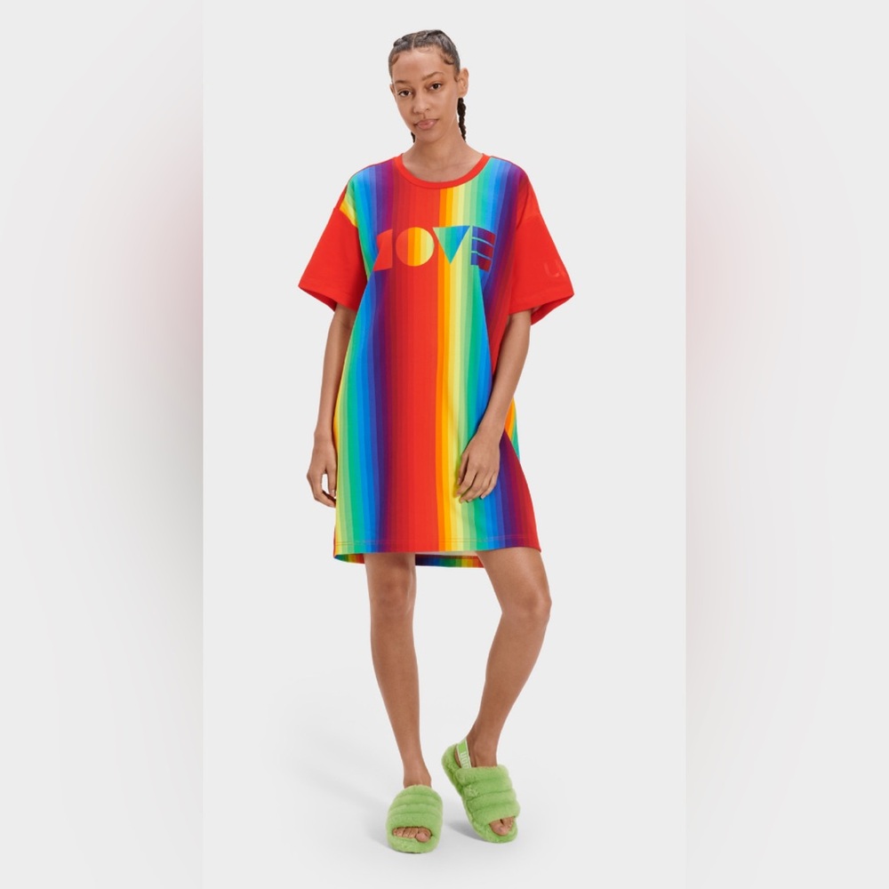 UGG PRIDE Logo T-Shirt Dress